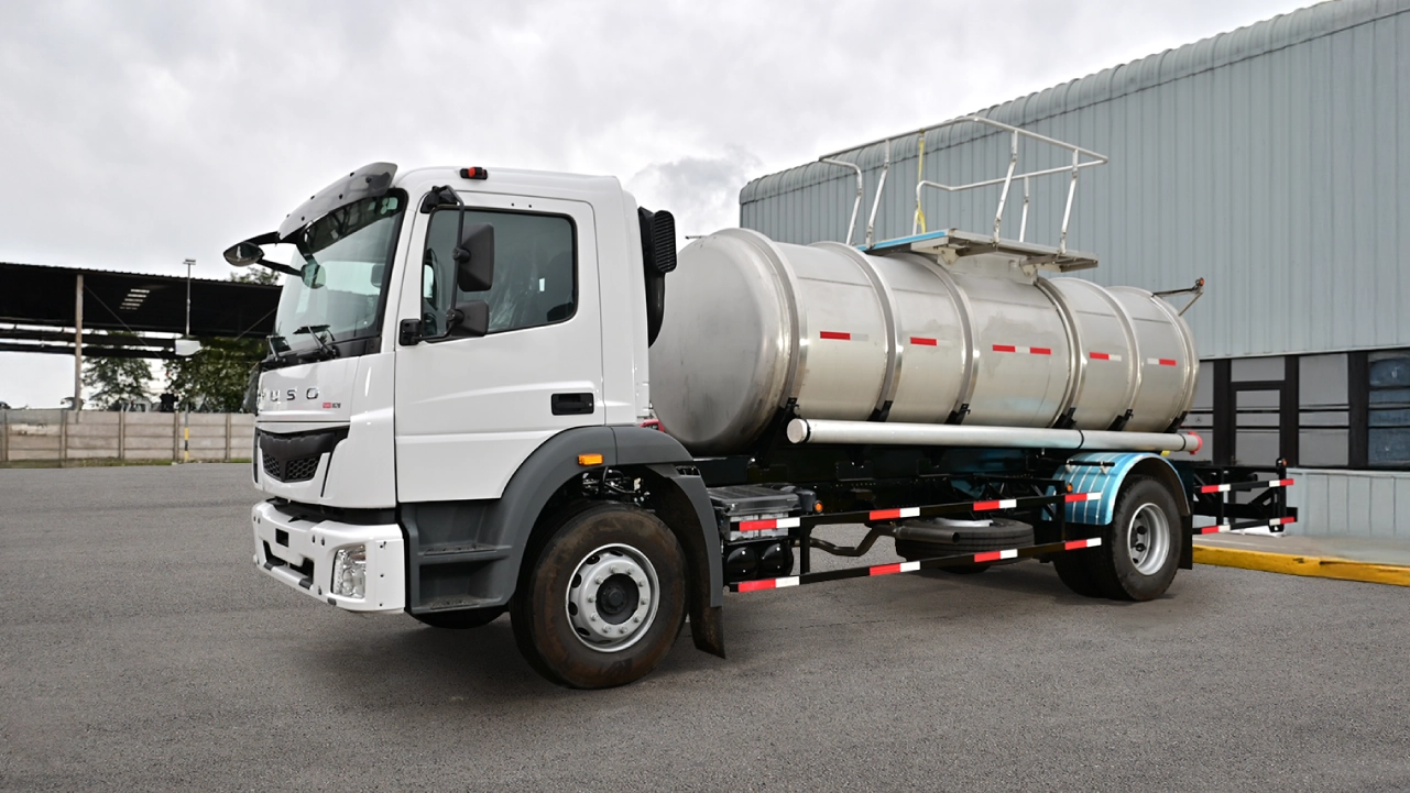 Fuso 1828 Aljibe Inox 10m3